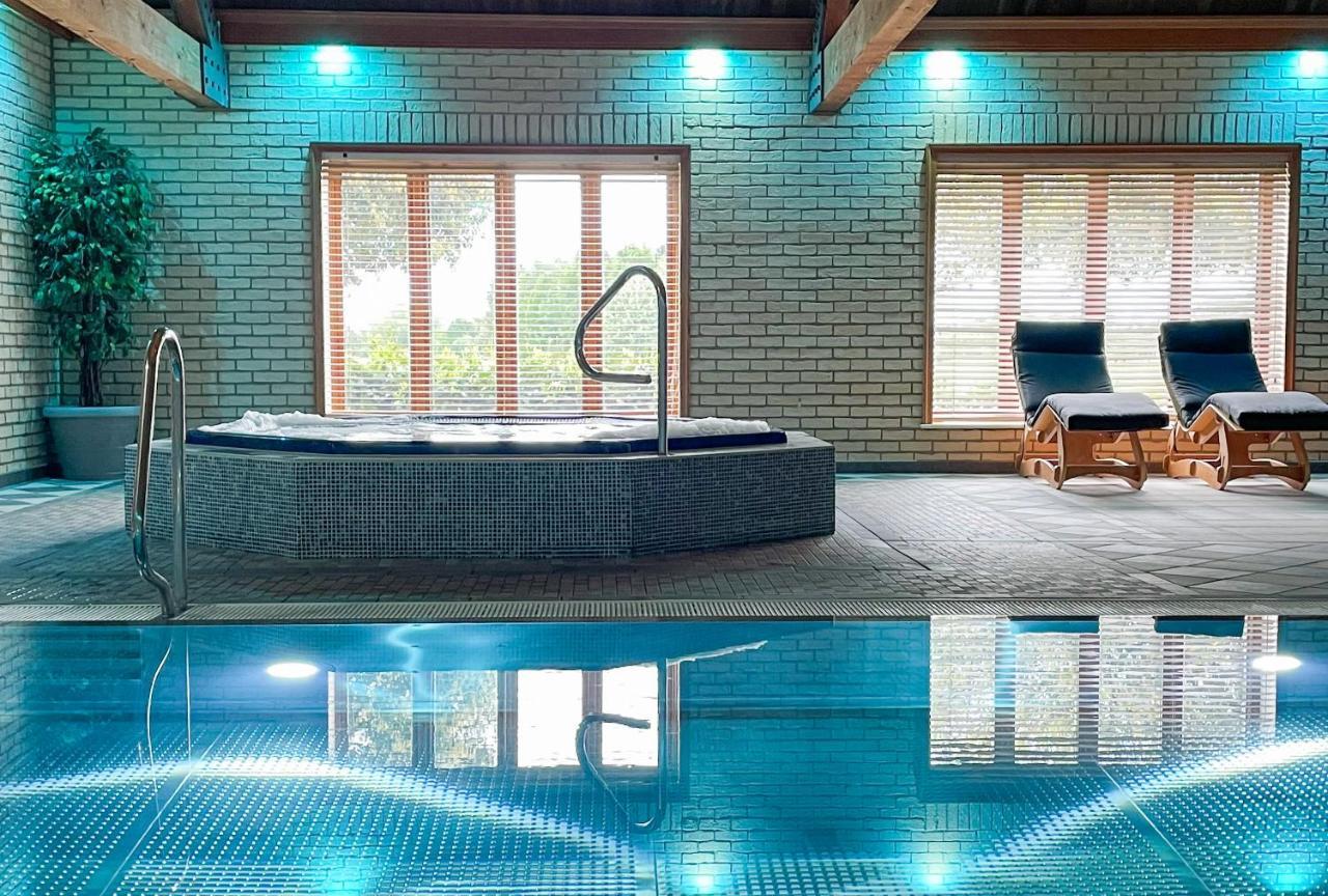 Oak Boutique Lodge Includes Hot Tub Air Con & Dog York Buitenkant foto