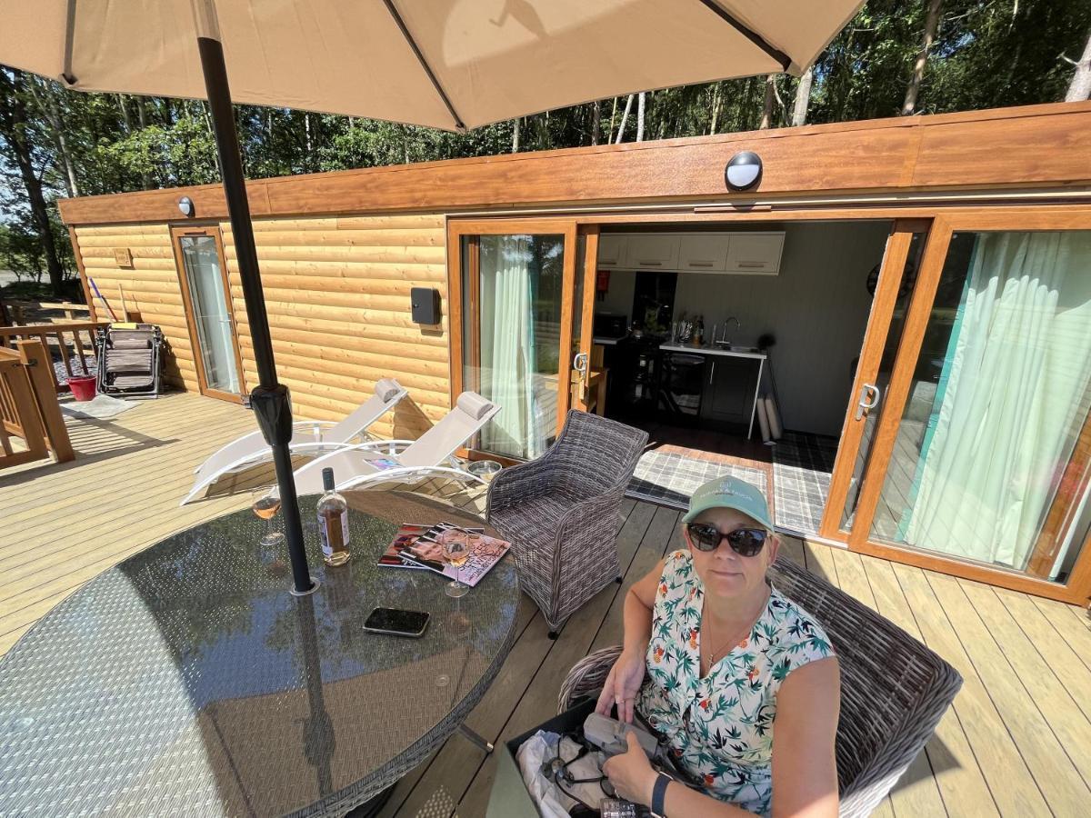 Oak Boutique Lodge Includes Hot Tub Air Con & Dog York Buitenkant foto