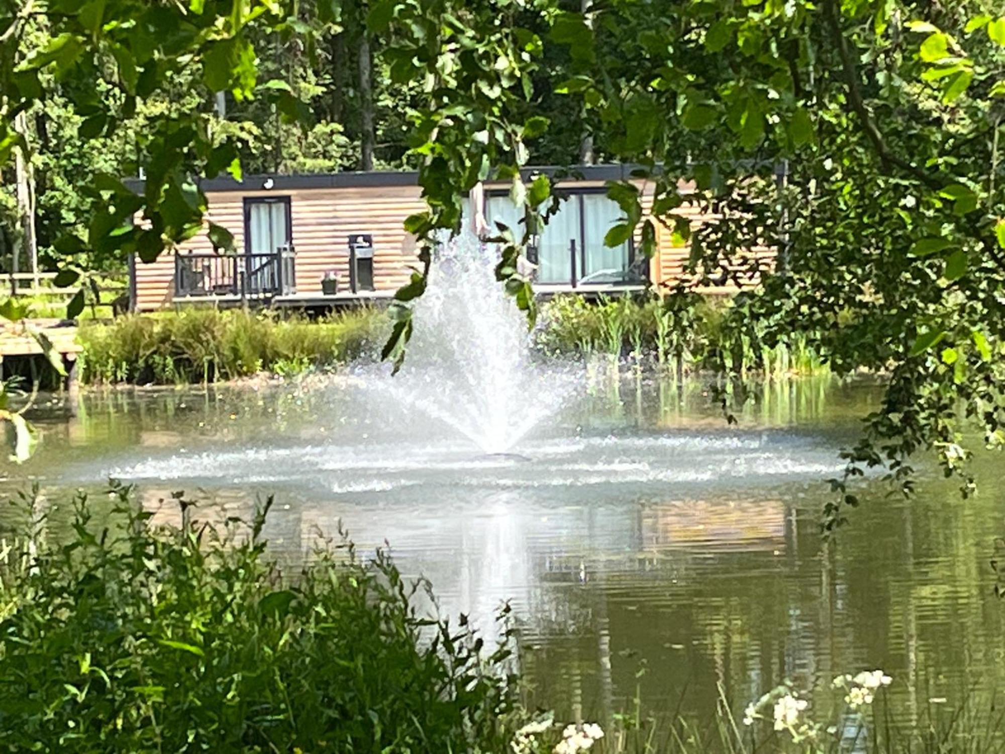 Oak Boutique Lodge Includes Hot Tub Air Con & Dog York Buitenkant foto